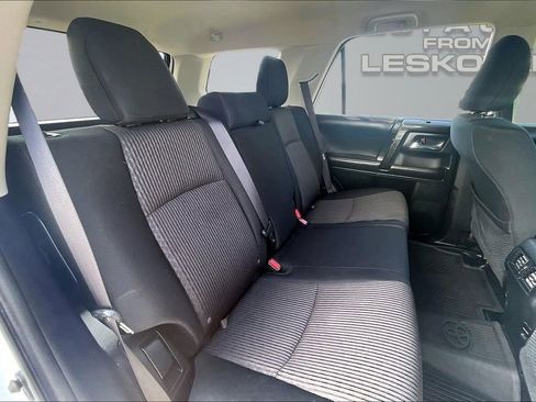 Used 2017 Toyota 4Runner TRD Off-Road AWD/4WD image 25