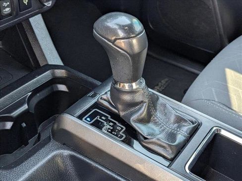 Used 2019 Toyota Tacoma TRD Sport w/ Technology Package RWD image 14