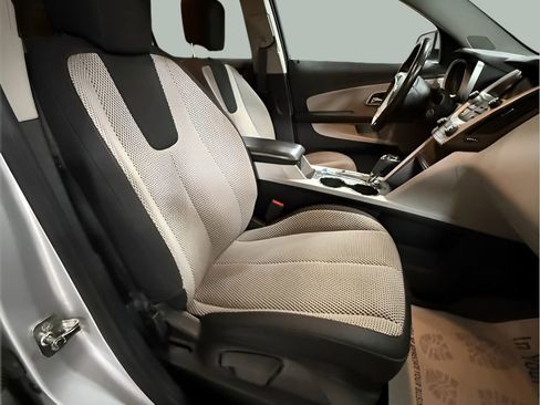 Used 2017 Chevrolet Equinox LT w/ Convenience Package FWD image 23