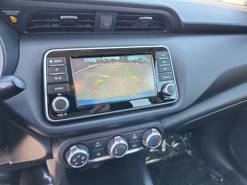 Used 2024 Nissan Kicks S image 27