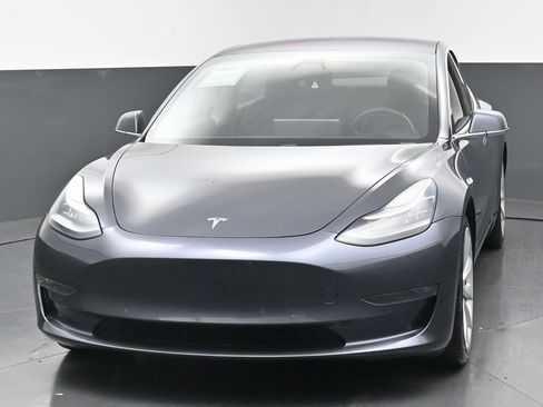 Used 2018 Tesla Model 3 Performance image 6