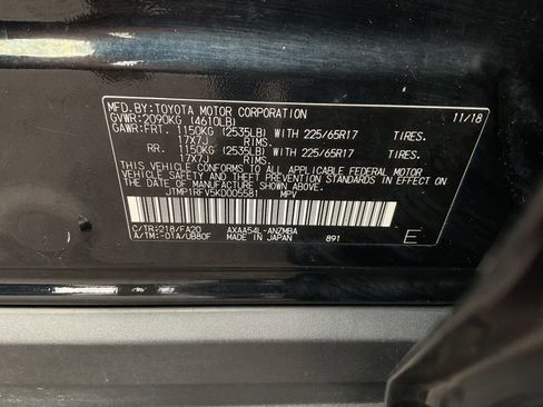 Used 2019 Toyota RAV4 XLE AWD/4WD image 41