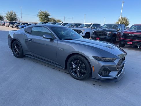 Used 2025 Ford Mustang GT image 2