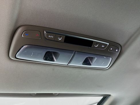 Used 2025 Kia Telluride S image 28