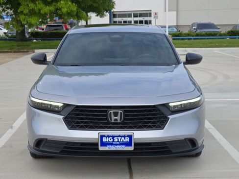 Used 2024 Honda Accord Sport image 9