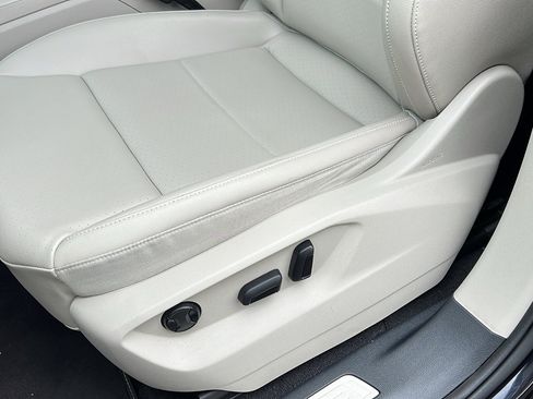 Used 2022 Volkswagen Atlas SE image 18