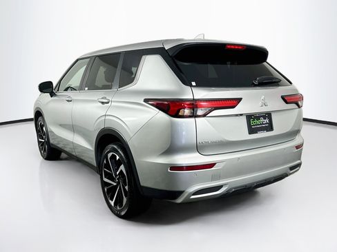 Used 2024 Mitsubishi Outlander SE AWD/4WD image 5