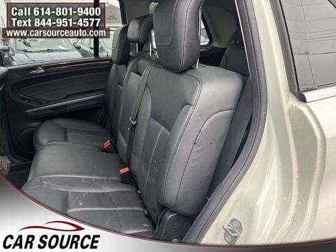 Used 2011 Mercedes-Benz GL 450 4MATIC image 29