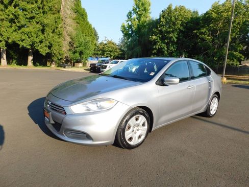 Used 2016 Dodge Dart SE w/ Convenience Group FWD image 4