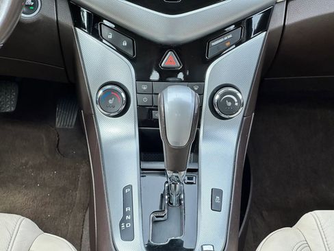 Used 2012 Chevrolet Cruze LTZ image 21