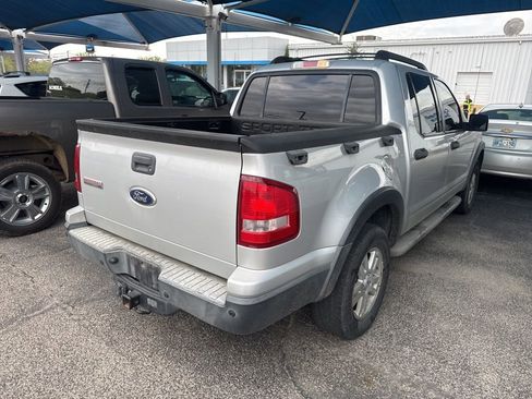 Used 2010 Ford Explorer Sport Trac XLT image 6