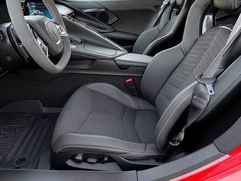 Certified 2024 Chevrolet Corvette Stingray Premium Cpe w/ Z51 Performance Package RWD image 18