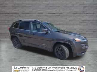 Used 2017 Jeep Cherokee Latitude w/ Safety/Convenience Group FWD video 2