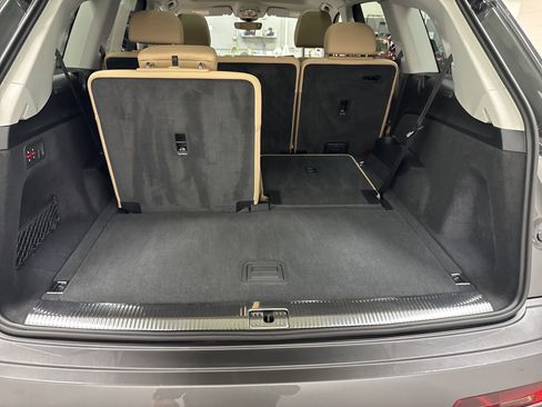 Used 2025 Audi Q7 3.0T Premium Plus image 35