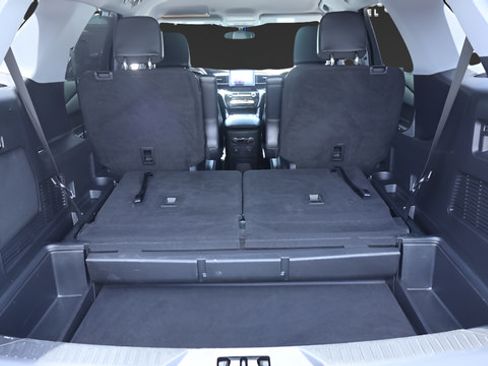 Used 2023 Ford Explorer Limited RWD image 21