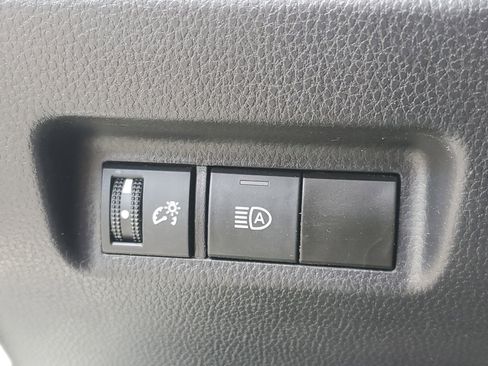 Used 2025 Toyota RAV4 LE AWD/4WD image 21