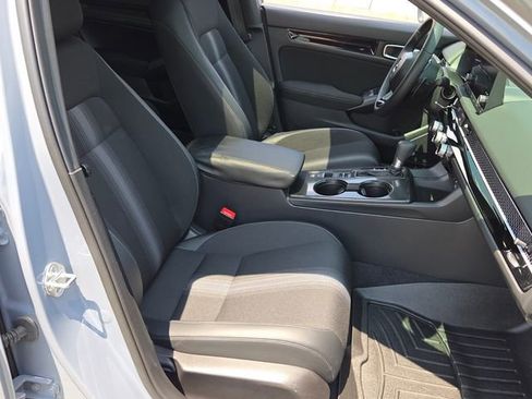 Used 2025 Honda Civic Sport image 35