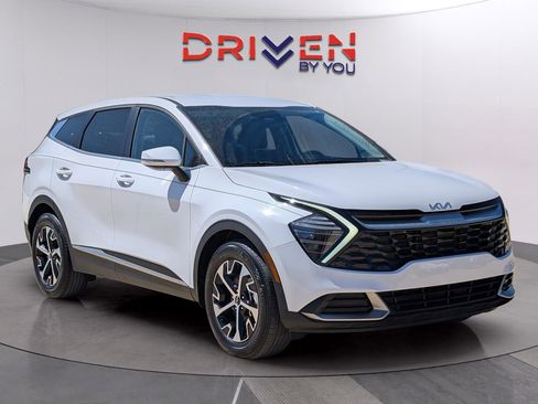 Used 2024 Kia Sportage EX image 7