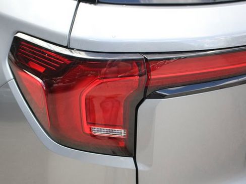 Certified 2025 GMC Terrain Elevation w/ Technology Package II image 6