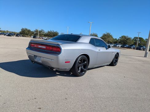 Used 2013 Dodge Challenger R/T Plus image 5