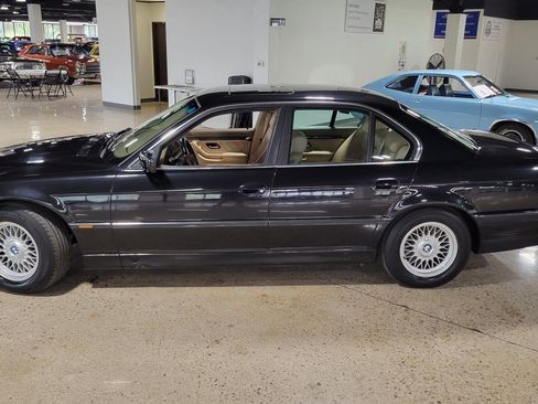 Used 1997 BMW 740i RWD image 25