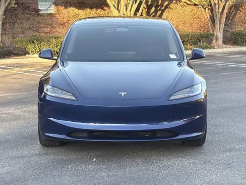 Used 2024 Tesla Model 3 Standard Range image 2