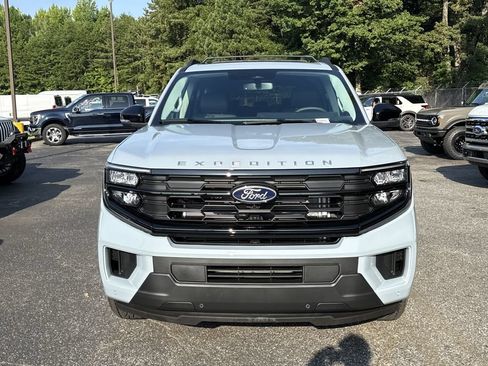 New 2026 Ford Expedition Active AWD/4WD image 2