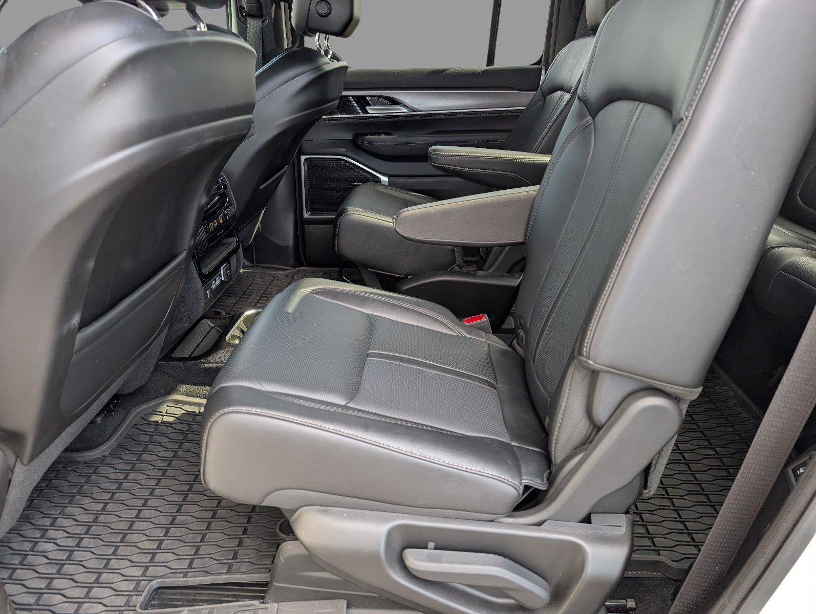 Used 2026 Jeep Grand Wagoneer 4WD w/ Quick Order Packge 29V Upland image 34