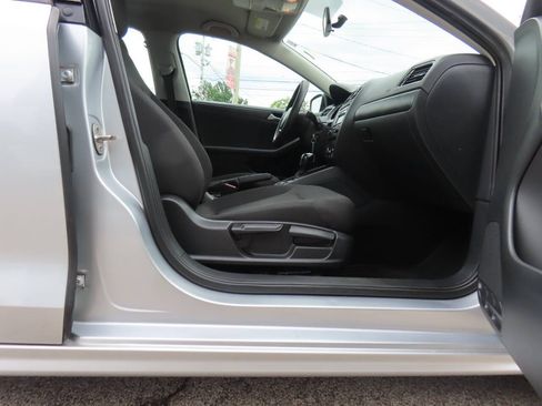 Used 2015 Volkswagen Jetta S FWD image 17