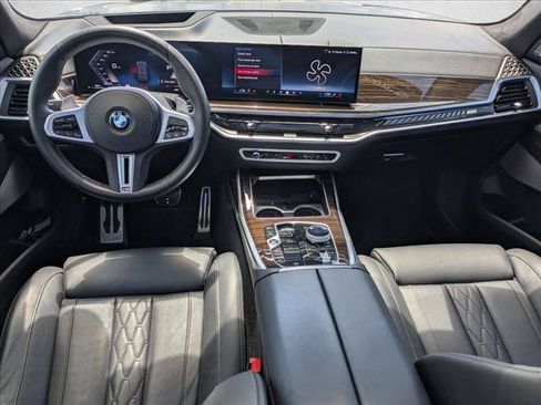Used 2025 BMW X7 M60i w/ Executive Package AWD/4WD image 19