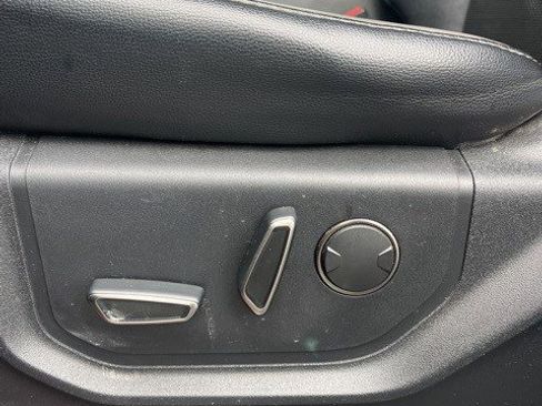 Used 2018 Ford F150 Raptor w/ Equipment Group 802A Luxury image 23