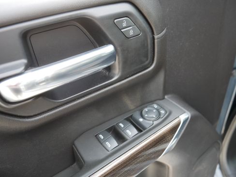 Used 2020 Chevrolet Silverado 1500 LT w/ All-Star Edition image 19