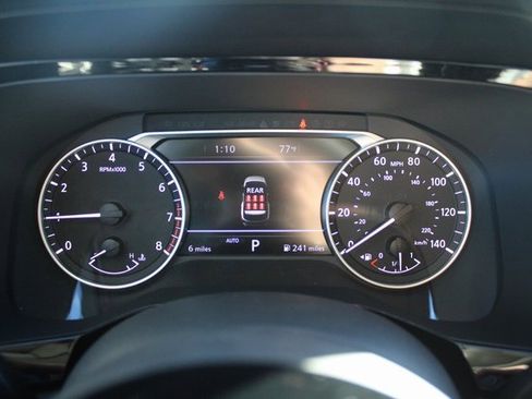 New 2025 Nissan Pathfinder SL image 11