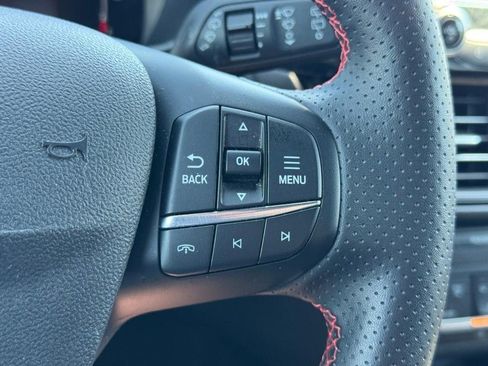 Used 2025 Ford Escape ST-Line AWD/4WD image 17