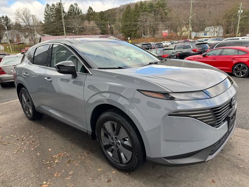 Used 2025 Nissan Murano SL w/ Cargo Package image 3