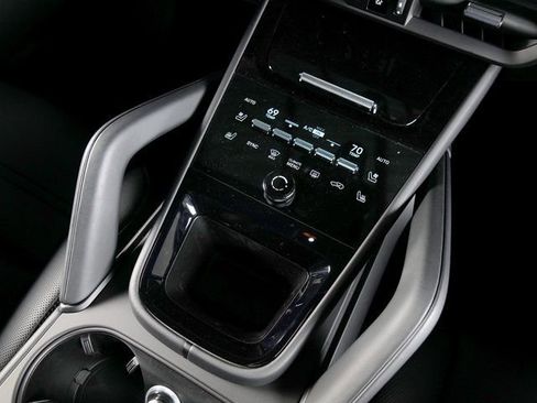 New 2026 Porsche Cayenne GTS image 17