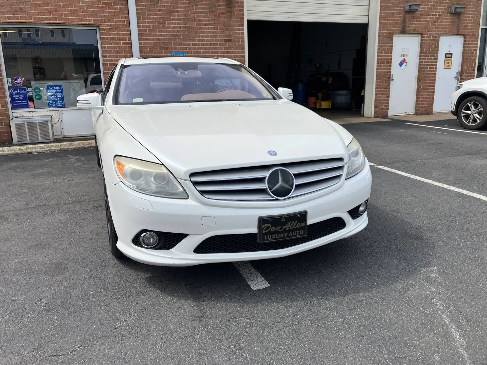 Used 2010 Mercedes-Benz CL 550 4MATIC image 3