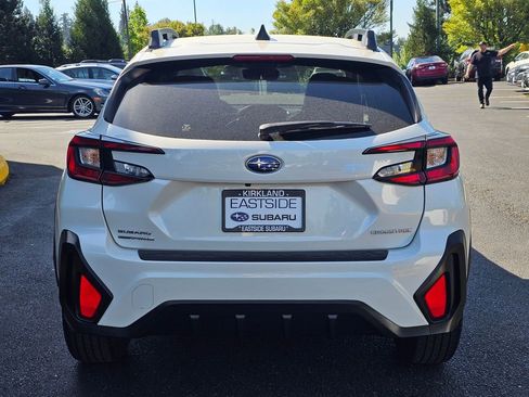 Used 2024 Subaru Crosstrek 2.0i Premium AWD/4WD image 6