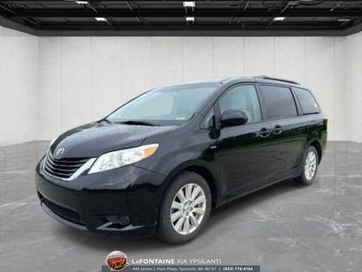 Used 2017 Toyota Sienna LE