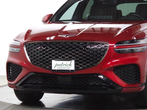 Used 2022 Genesis GV70 3.5T Sport w/ Cargo Package AWD/4WD image 3