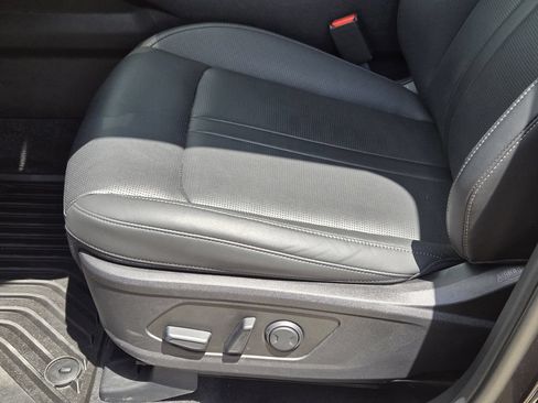 New 2026 Kia Sorento S w/ S Panoramic Sunroof Package FWD image 19