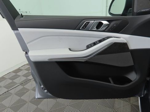 New 2026 BMW X5 sDrive40i w/ Premium Package image 24