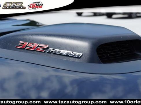 Used 2018 Dodge Challenger R/T Scat Pack RWD image 9