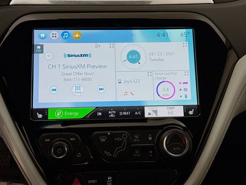 Used 2021 Chevrolet Bolt Premier w/ Infotainment Package image 14