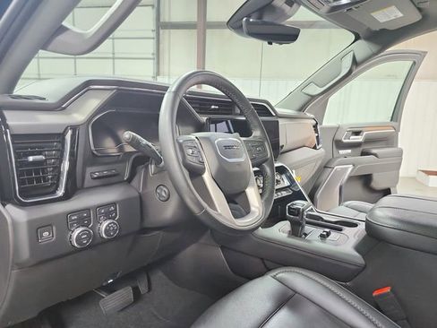 Used 2024 GMC Sierra 1500 Denali w/ Denali Reserve Package AWD/4WD image 18