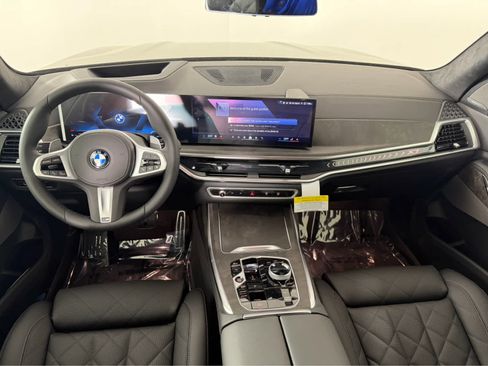 New 2026 BMW X7 xDrive40i w/ M Sport Package image 11