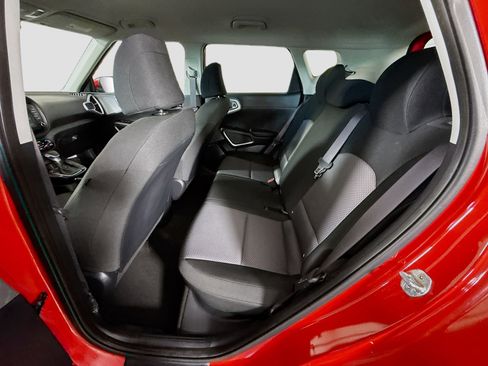 Used 2022 Kia Soul LX FWD image 24