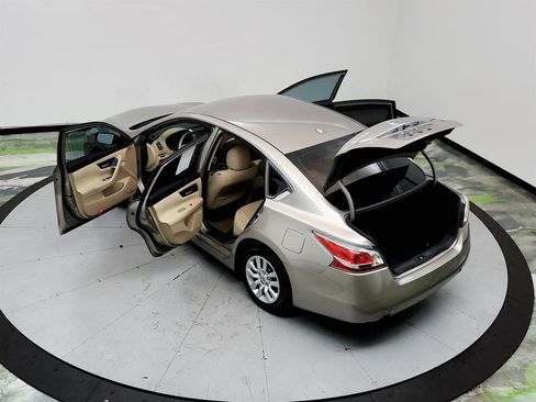 Used 2015 Nissan Altima 2.5 S w/ Power Driver Seat Package FWD image 38