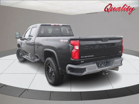 Used 2022 Chevrolet Silverado 3500 LTZ w/ LTZ Plus Package image 5