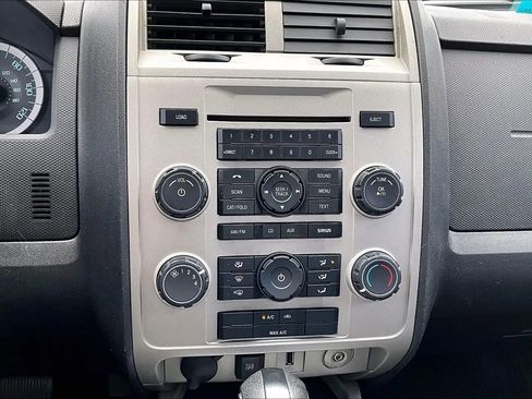 Used 2012 Ford Escape XLT AWD/4WD image 12